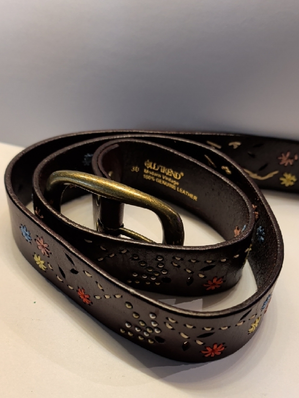 Brown Floral-Accent Leather Belt with Antiqued Brass Buckle - Picture 4 of 13